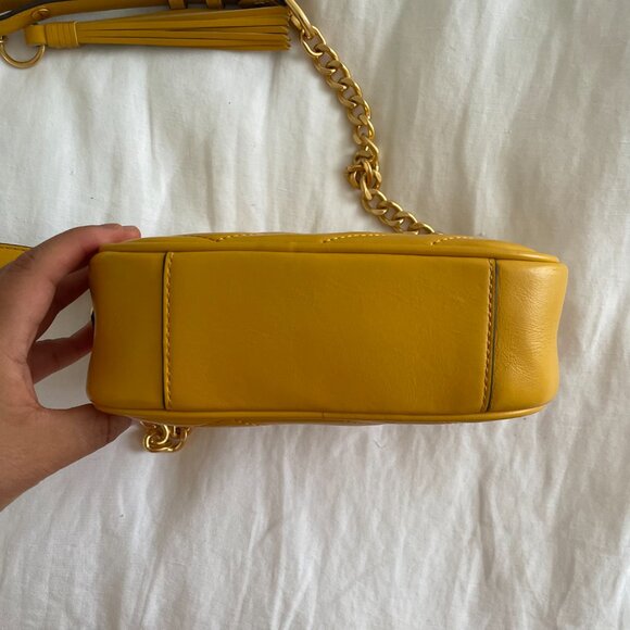 Tory Burch yellow Kira Small Chevron camera Crossbody bag - Picture 6 of 10
